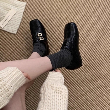 Modni ženski loaferi s unutarnjim podizanjem od 3 cm, zimski britanski stil, kvadratni vrh, brogue, s plišanim podstavom, retro 2025