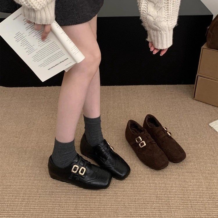 Modni ženski loaferi s unutarnjim podizanjem od 3 cm, zimski britanski stil, kvadratni vrh, brogue, s plišanim podstavom, retro 2025