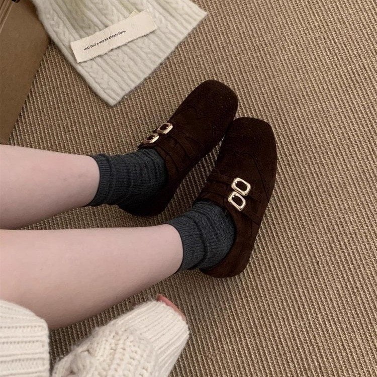 Modni ženski loaferi s unutarnjim podizanjem od 3 cm, zimski britanski stil, kvadratni vrh, brogue, s plišanim podstavom, retro 2025