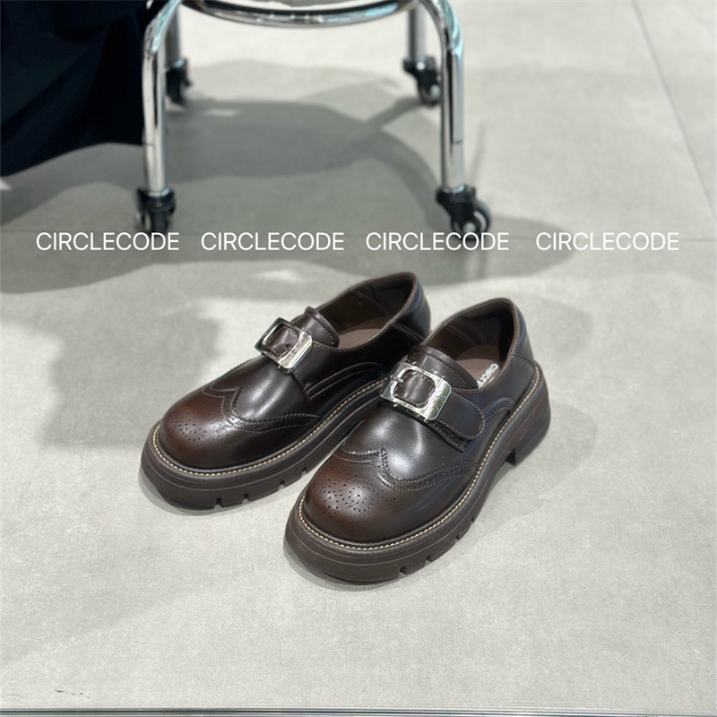 IG Laixini Ženske kožne cipele 2025, britski retro brogue s graviranim ukrasima i kopčom za remen, slip-on loafer