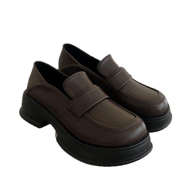 Ženske kožne loaferice u retro britanskom stilu, proljeće 2026, francuski stil s debelom potplatom, slip-on, okrugli vrh
