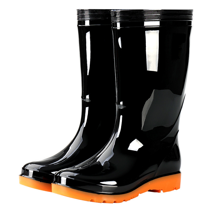 Fekete női esőcsizma középmagas, vízálló, vastag PVC, kültéri munkához