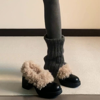 Ženske Mary Jane cipele s plišastom podstavom, kožni gornji dio, vezanje, zaobljenim vrhom, debeli peta 6–8 cm, gumasta podloga