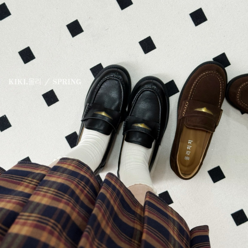Mollykiki ženske loaferice s metalnim sjajem, korejski retro stil, proljeće 2026, nova kolekcija, udobne, casual, svestrane ravne cipele