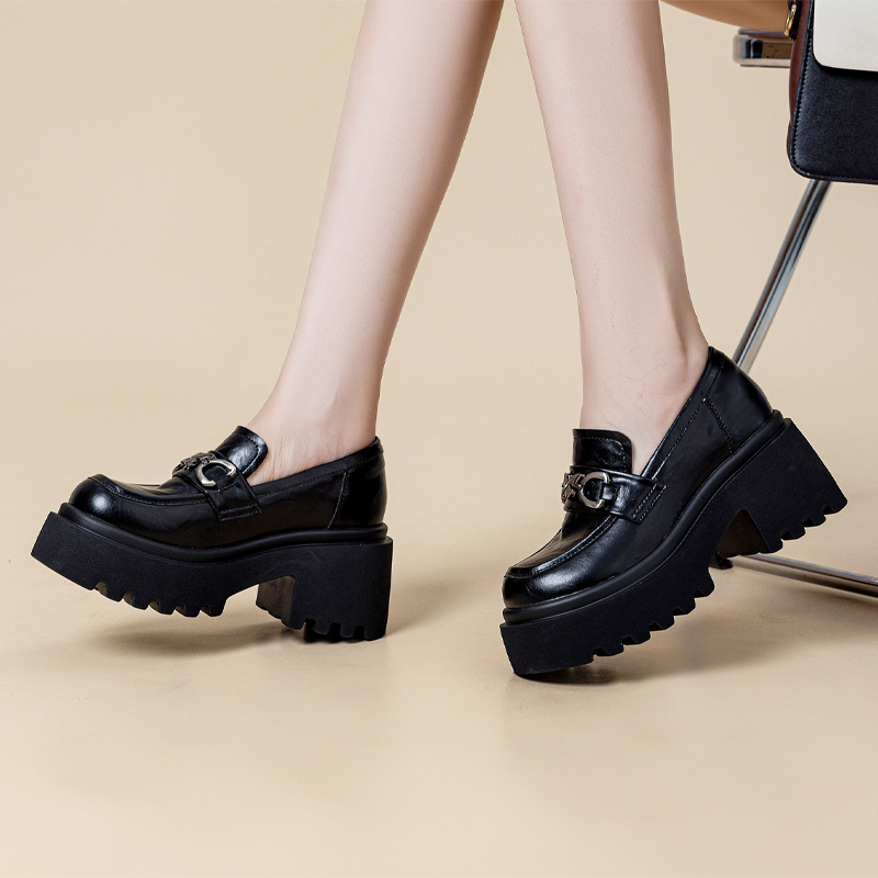 Ženski loafers s debelim potplatom za povećanje visine, platforma, 2025 novi model, britanski stil, crne kožne slip-on cipele