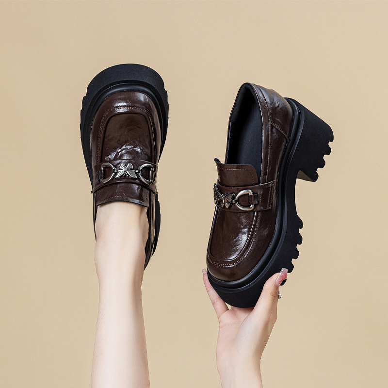 Ženski loafers s debelim potplatom za povećanje visine, platforma, 2025 novi model, britanski stil, crne kožne slip-on cipele