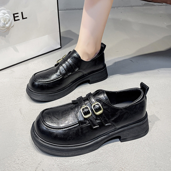 Ženske loaferice s debelim potplatom, crne, slip-on, retro britanski stil, proljeće 2026