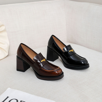 Verzija od prave kože, slip-on loaferice s okruglim vrhom i debelom petom, ženske loafers u britskom stilu