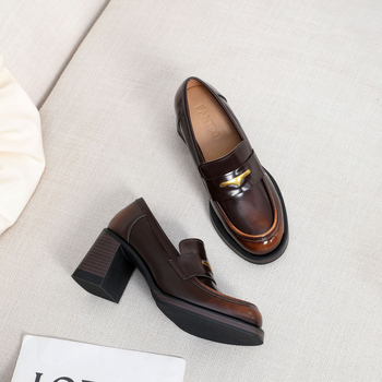 Verzija od prave kože, slip-on loaferice s okruglim vrhom i debelom petom, ženske loafers u britskom stilu