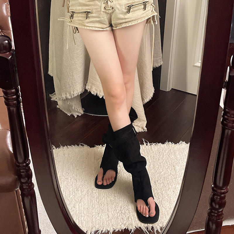 Sandale cu cristale pe bretele, deget deschis, cataramă, talpă plată din cauciuc, aerate