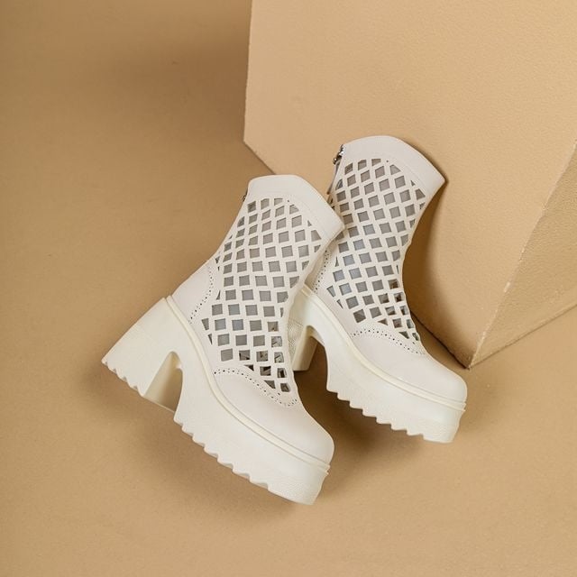 Дамски кожени ботуши до коляното с платформа, перфорирана кожа, висок ток, стил ездачки