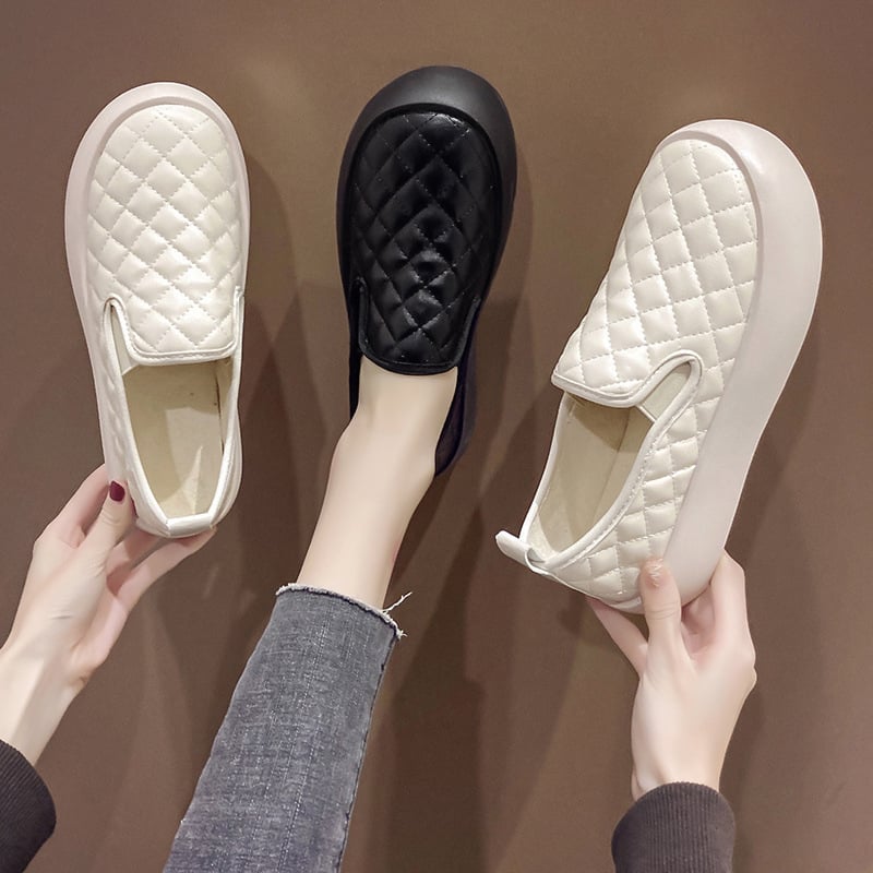 Női slip-on loaferek platformmal, 3-5 cm-es vastag talppal, PU felsőrész, gumírozott talp, belső PU bélés, kerek orr, mindennapi cipő, koreai stílus