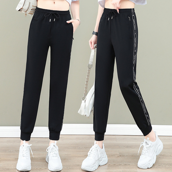 Ženske sportske hlače od Ice Silk, brzo sušeće, visoka elastičnost, ljetni casual stil, s vezanjem u struku i elastičnim pojasom, glatka slim-fit linija.
