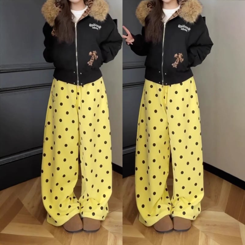 Ženske fleece hlače u američkom stilu, žuto-točkasti all-over print, fleece-lined, za žene, jesen-zima 2026, široke hlače, casual sportski stil