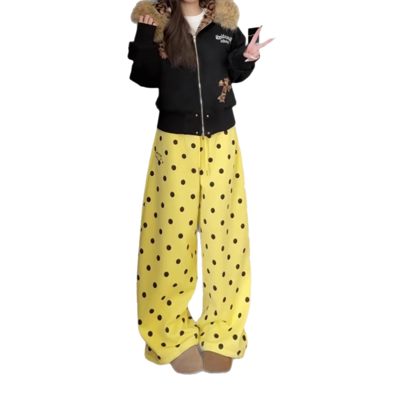 Ženske fleece hlače u američkom stilu, žuto-točkasti all-over print, fleece-lined, za žene, jesen-zima 2026, široke hlače, casual sportski stil