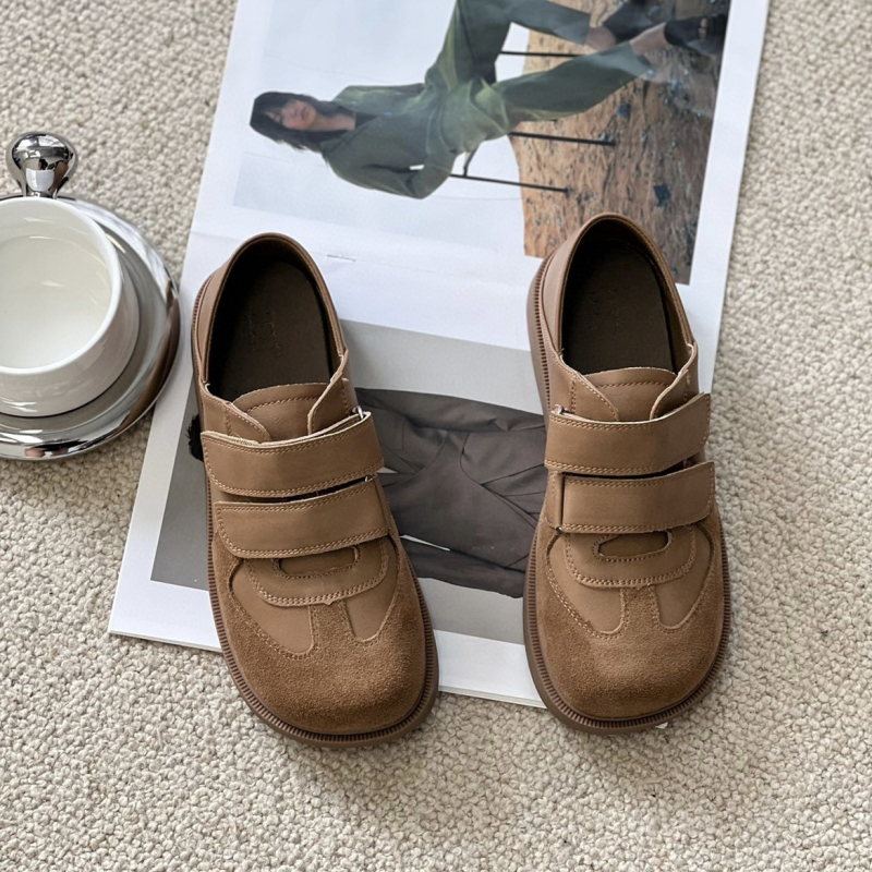 Ženske tenisice od nubuk kože – Forrest Gump stil, retro, niski gornji dio, zaobljeni vrh, jesenska 2023, meka koža, Velcro zatvarač, gumeni potplat