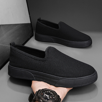 Muške prozračne platnene tenisice Slip-On – casual lagan dizajn