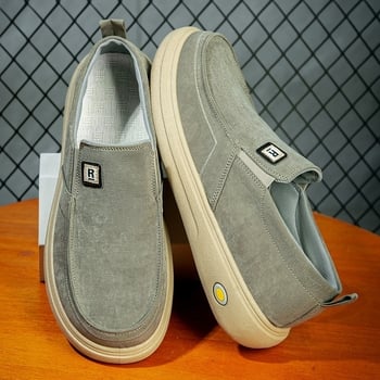 Muške slip-on tenisice od denima, prozračne i lagane, s mekanom potplatom, niski gornji dio, okrugla špička.