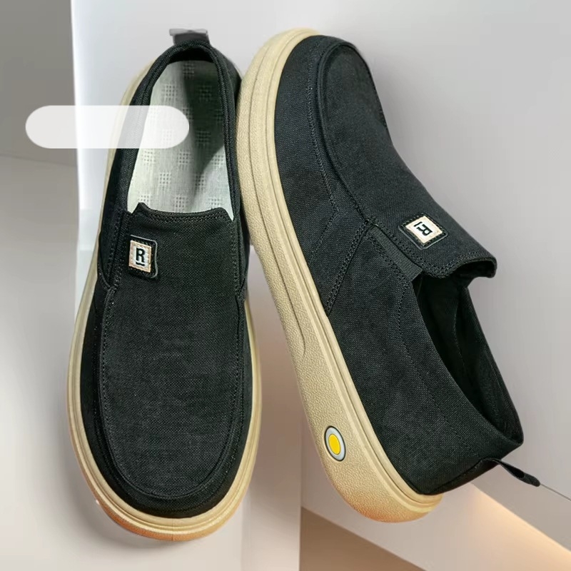 Muške slip-on tenisice od denima, prozračne i lagane, s mekanom potplatom, niski gornji dio, okrugla špička.