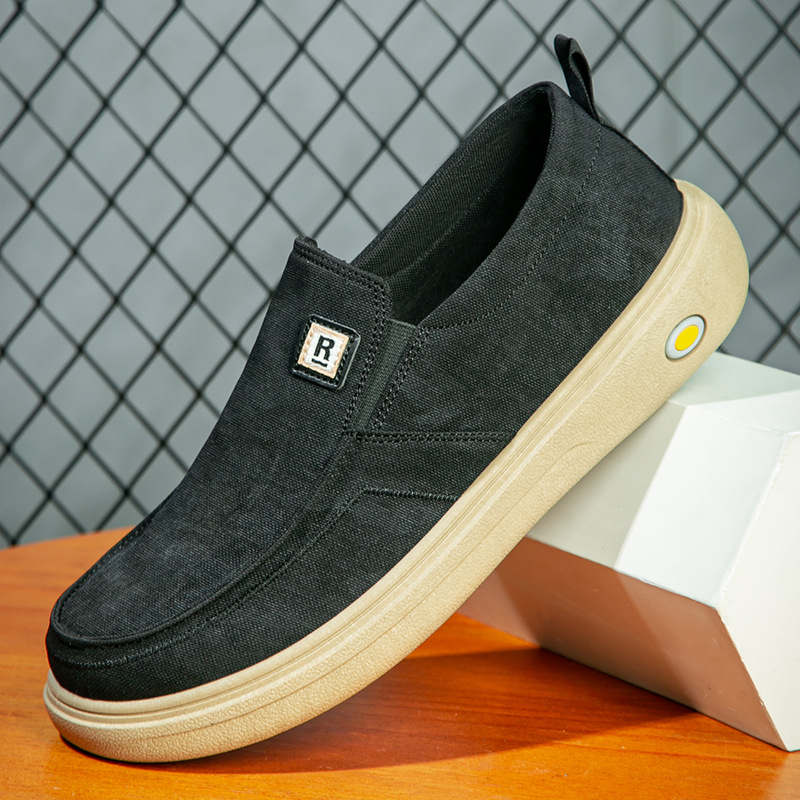 Muške slip-on tenisice od denima, prozračne i lagane, s mekanom potplatom, niski gornji dio, okrugla špička.