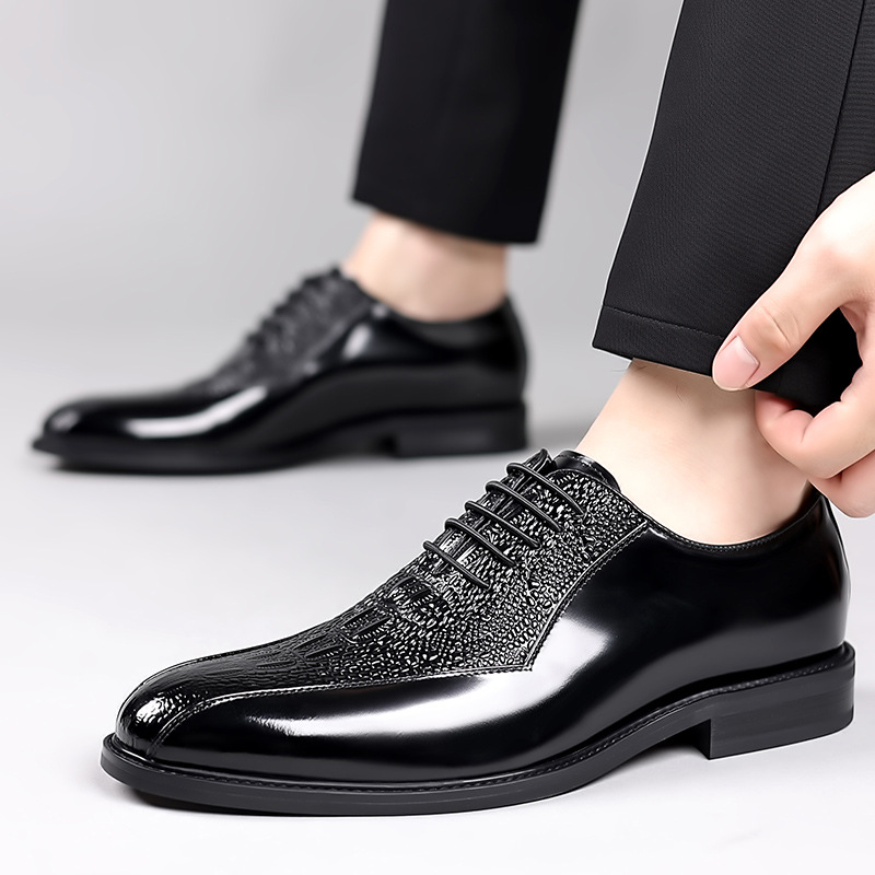 Muške kožne cipele s uzorkom krokodila, britski stil, elegantne poslovne cipele.
