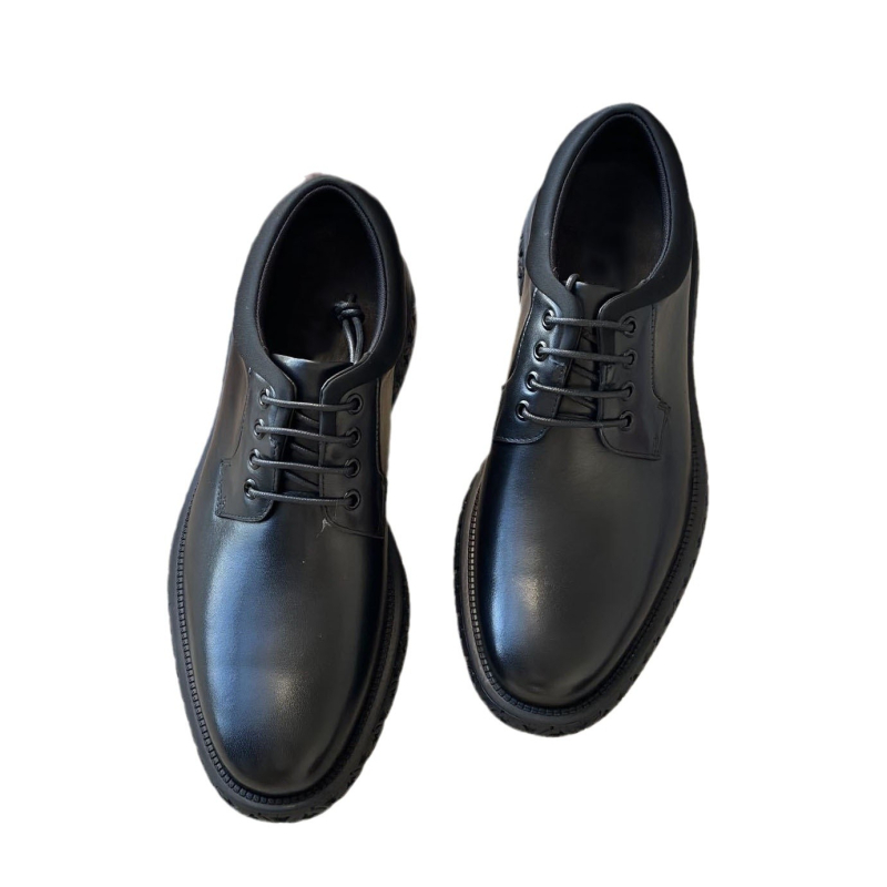 Kožne cipele s debelim potplatom i vezicama, crne, retro brog stil, casual mokasice