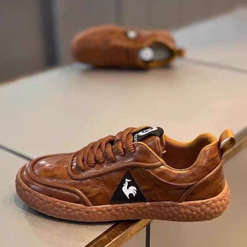 Muške slip-on tenisice, jesen-zima 2025, casual sports, s povećanjem visine, gornji dio od platna, zaobljen vrh, srednja visina