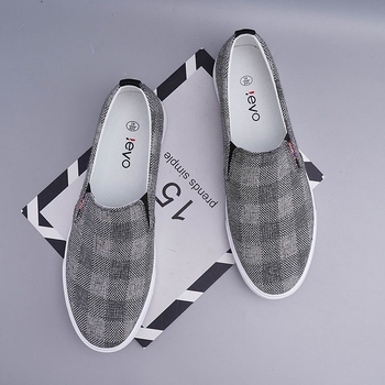 Muške slip-on tenisice od platna s kariranim uzorkom, prozračne za ljeto