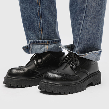 Muške kožne cipele s niskim gornjim dijelom i debelim potplatom za povećanje visine, crne brogues s izrezbarenim uzorkom, okrugli vrh, casual, Z08