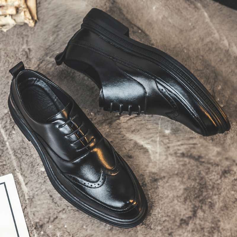 Crne brogue cipele sa vezicama, muškarci, poslovni i casual stil inspiriran korejskim stilom, debeli potplat, oštar vrh
