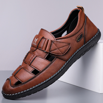 Férfi bőr perforált szandál, Velcro-s slip-on, mindennapi kényelmes cipő