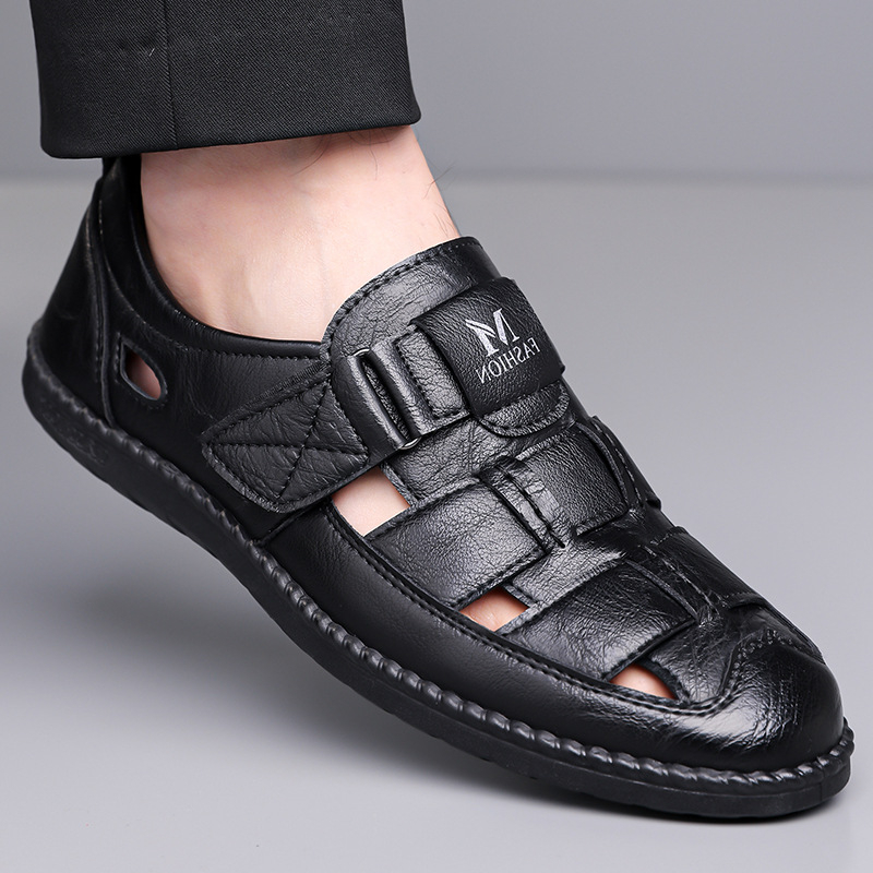 Férfi bőr perforált szandál, Velcro-s slip-on, mindennapi kényelmes cipő