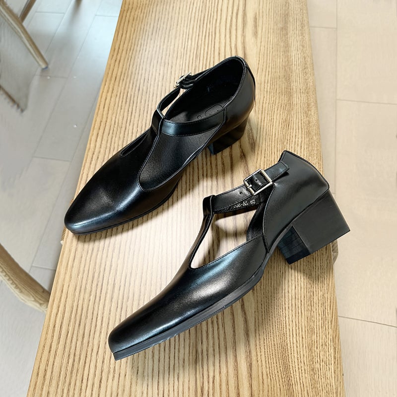 Férfi barna felsőréteg marhabőrből készült szandál, hegyes orral, nyári légáteresztő, szagtalan