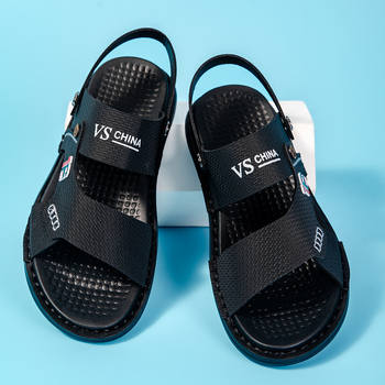 Férfi bőrből készült szandálok - nyár, kültéri, csúszásmentes, kettős használat: vezetéshez és strandra, vízálló