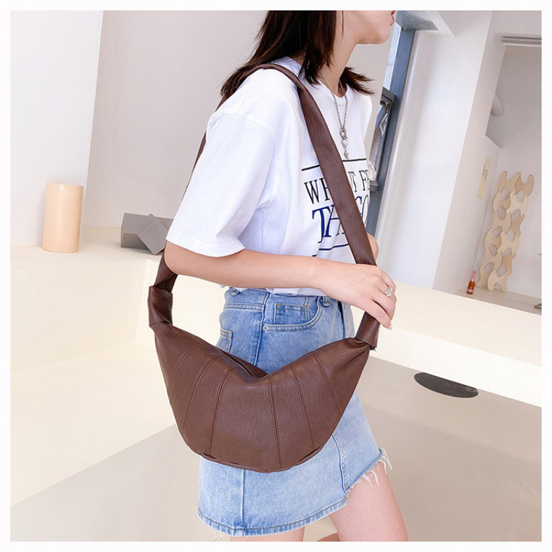 Ženska crossbody torba, retro stil, kroasan oblik, PU koža, velika kapaciteta, inspirirano korejskim stilom