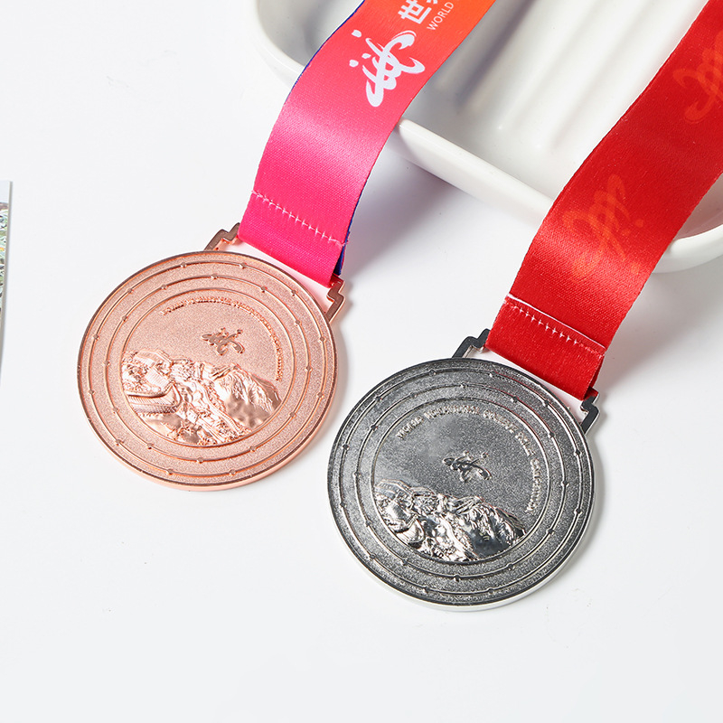 Prilagođena metalna medalja za maraton, školske sportske događaje, cross-country, trčanje i biciklizam