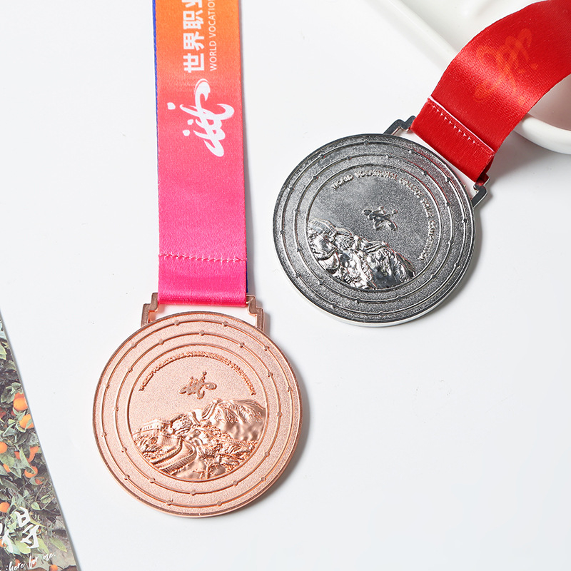 Prilagođena metalna medalja za maraton, školske sportske događaje, cross-country, trčanje i biciklizam