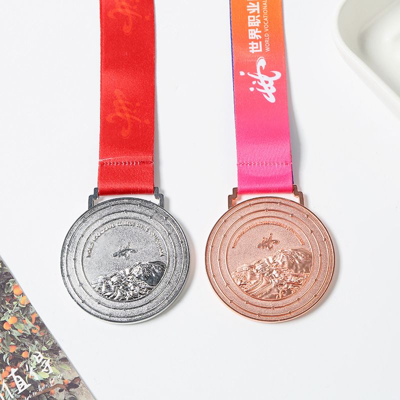 Prilagođena metalna medalja za maraton, školske sportske događaje, cross-country, trčanje i biciklizam