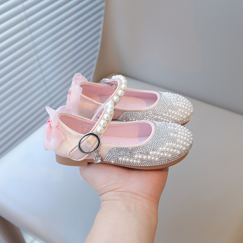 2026 Moderne cipele za princeze za djevojčice sa Velcro zatvaračem, sjajne biserne kožne cipele za bebe, kristalne cipele za princeze, udoban mekani potplat