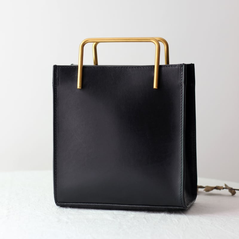 Koža prvog sloja s biljnim cijeđenjem, ženska mala kvadratna torbica, retro stil, umjetnički nišni dojam, crossbody i torba za nošenje u ruci, minimalistički dizajn