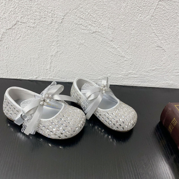 Dječje kožne cipele s čipkastom mašnicom i rhinestones, stil princeze, proljeće 2026