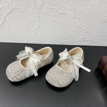 Dječje kožne cipele s čipkastom mašnicom i rhinestones, stil princeze, proljeće 2026