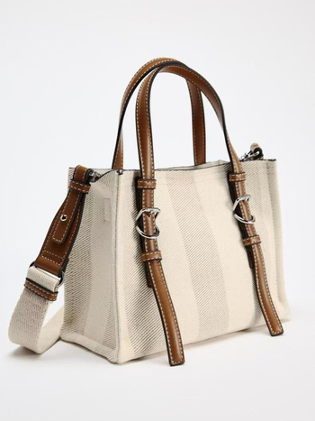 Ženska torba od platna u bež boji, crossbody torba, mala veličina, 2025