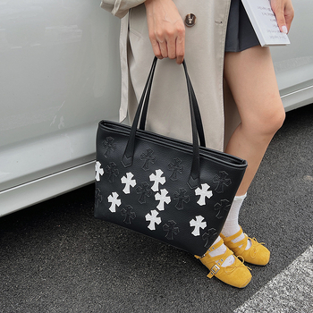 Kro Heart crossbody tote torba s velikim kapacitetom, lagana luksuzna dnevna torba za žene