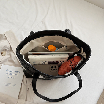 Kro Heart crossbody tote torba s velikim kapacitetom, lagana luksuzna dnevna torba za žene
