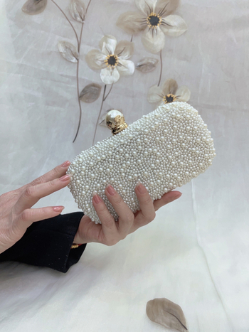 Večernja clutch torbica s perlama, kvadratnog oblika, zatvarač — elegantna zabavna torba