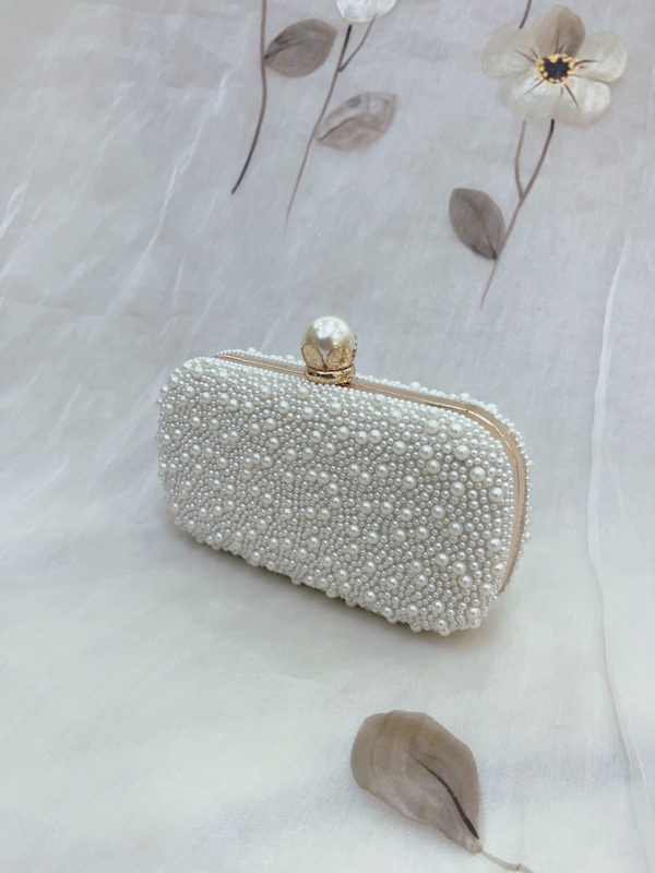 Večernja clutch torbica s perlama, kvadratnog oblika, zatvarač — elegantna zabavna torba