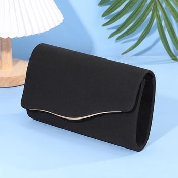 Ženska večernja torbica s lancem – blještav party clutch