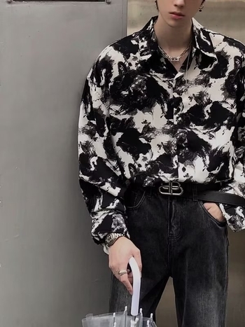 Muška košulja s tie-dye uzorkom, drapirani kroj, dugi rukavi, cvjetni uzorak, korejski stil, ležernog kroja
