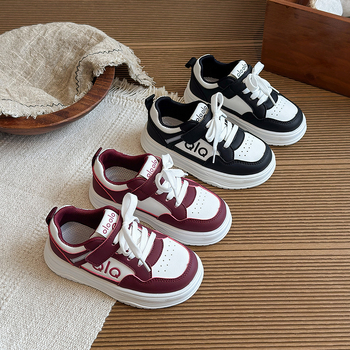 Lagana dječja tenisica s Velcro zatvaračem, unisex, proljeće 2026